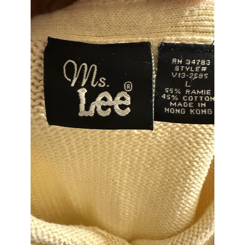 Ms. Lee Yellow Short Sleeve Sweater Women's Size Large - Picture 4 of 5